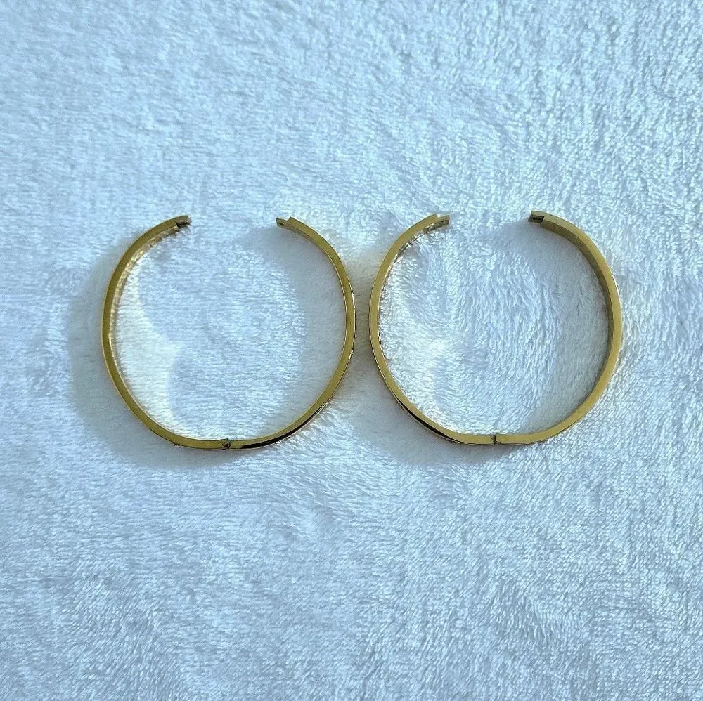 Set of Two✌️ Hinged Bangle Bracelets with Bezel Set Cubic Zirconias - NWOT